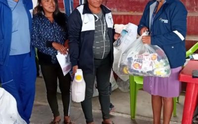 El SEDEM a través de sus brigadas móviles en coordinación con el Bono Juana Azurduy, llegó al municipio de Presto del departamento de Chuquisaca para entregar los paquetes del Subsidio Universal Prenatal por la Vida, estos paquetes contienen productos con alto valor nutricional y ayuda a reducir la mortalidad materno-infantil.