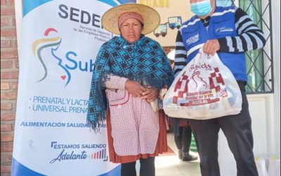 A través de nuestras brigadas móviles llegamos a los municipios de Independencia y Tiquipaya del departamento de Cochabamba para entregar a las mamás los paquetes del Subsidio Universal Prenatal por la Vida que contiene productos con alto valor nutricional.